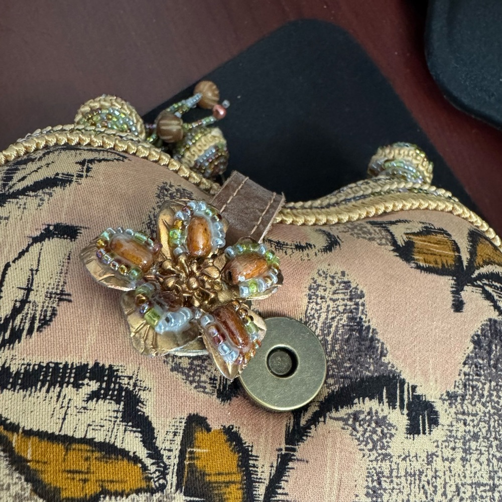 Vintage Mary Frances Floral Shoulder Handbag with Beaded Gold/Brown/Vrs Accents - Picture 11 of 14